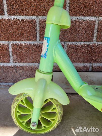 Самокат детский трехколесный