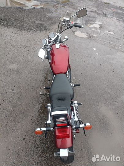 Suzuki Intruder VS 400