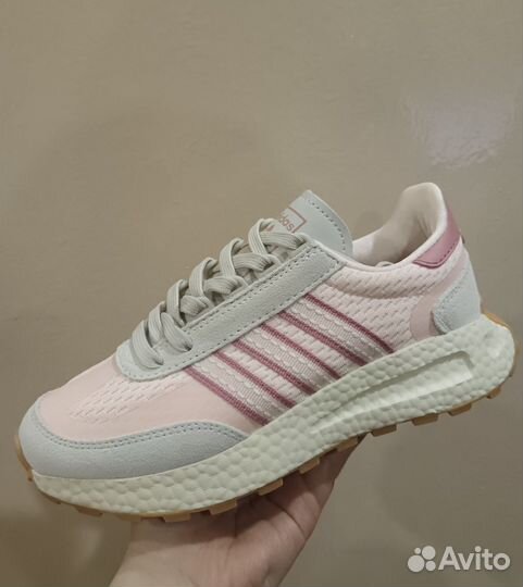 Кроссовки adidas iniki натуральная замша с сеткой