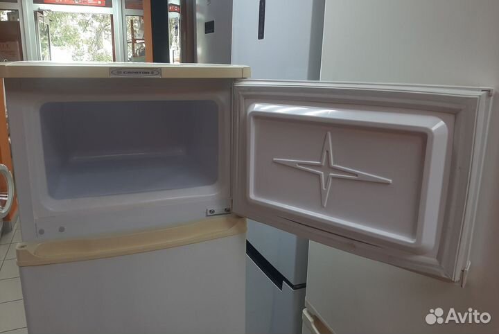 Холодильник Саратов узкий