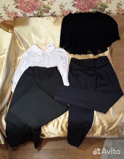 Одежда школьная для девочки пакетом, 140-150