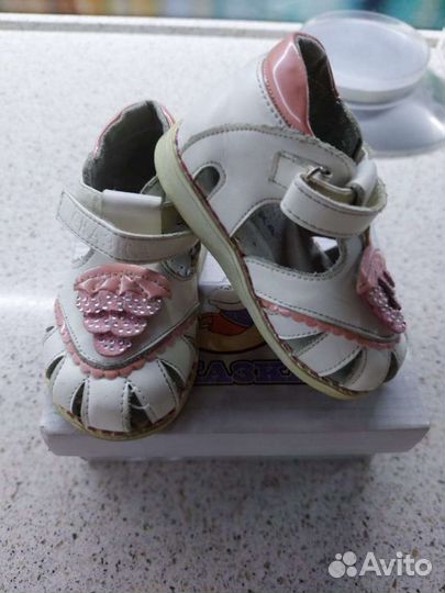 Сандали для девочки