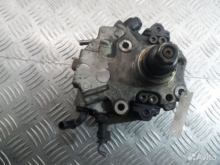 Насос топливный (тнвд) Mercedes-Benz E-Class