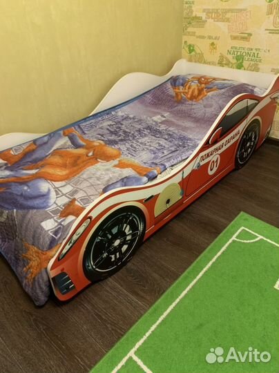 Детская кровать машинка