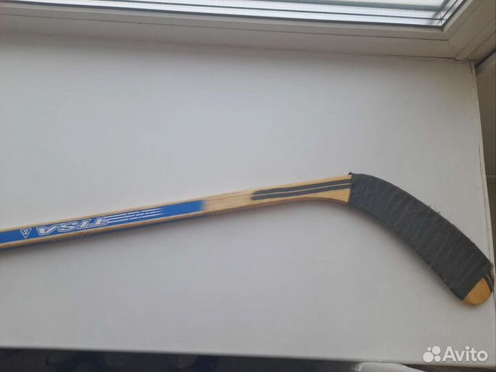 Клюшка хоккейная