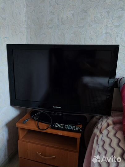 Телевизор ЖК 32 дюйма