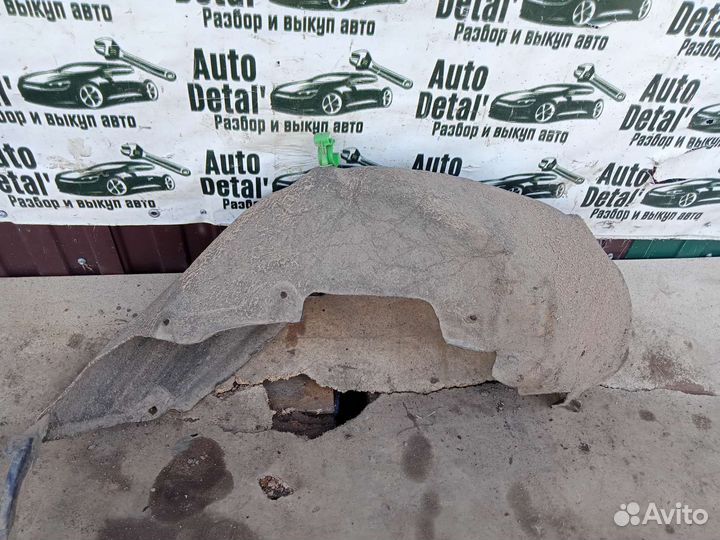 Подкрылок задний левый Toyota Corolla 120