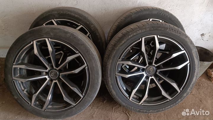 Колеса летние 245/45ZR19