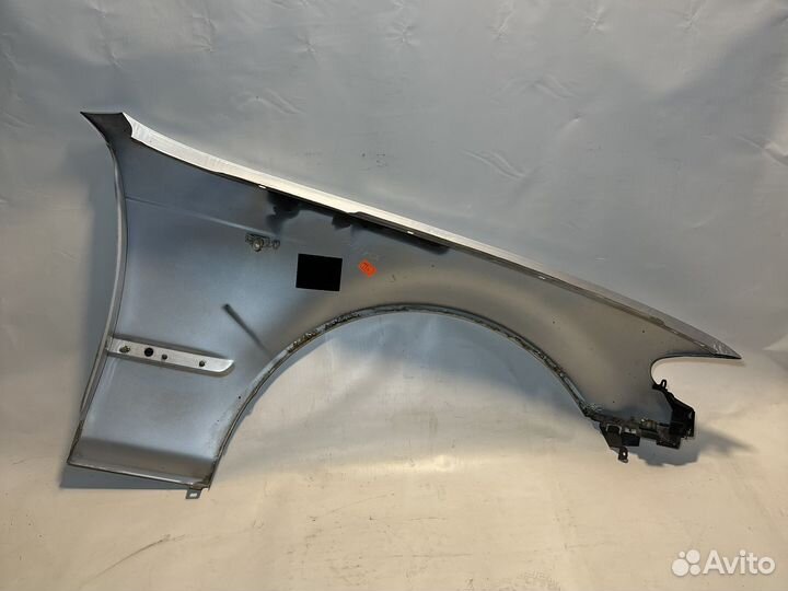 Крыло переднее левое BMW E46 2001г