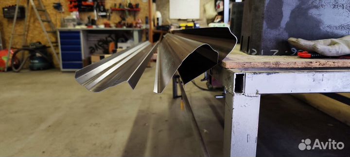 Пороги кузовные Nissan Tino 1