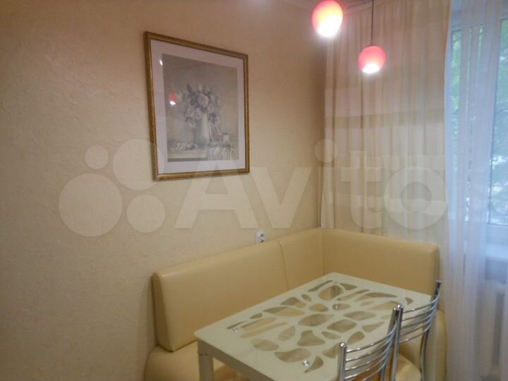 2-к. квартира, 56 м², 1/9 эт.