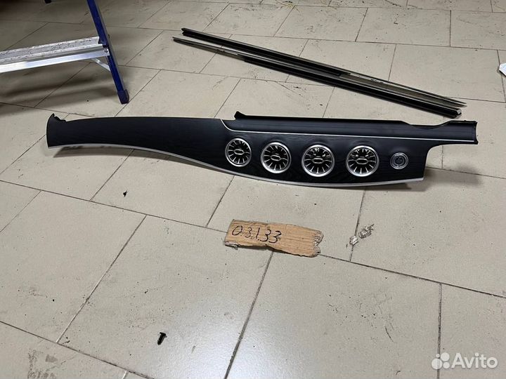 Наклладка торпедо дефлектор w238 rhd