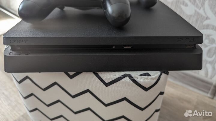 Sony Playstaion 4 Slim 1Tb