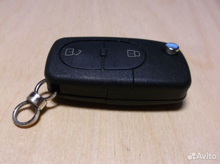 4D0 837 231 Audi выкидной чип ключ 2 кнопки