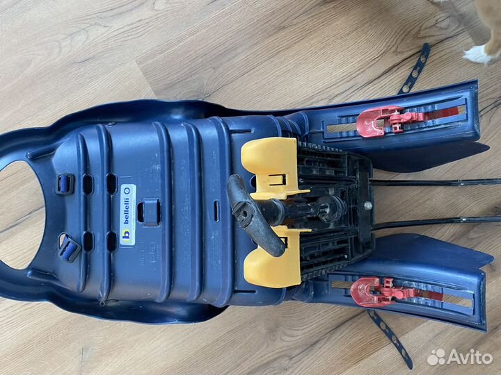 Велокресло Bellelli mr Fox и шлем MET Elfo