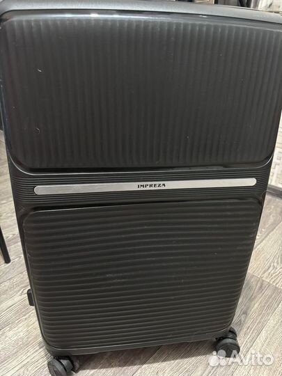 Чемодан из полипропилена XL