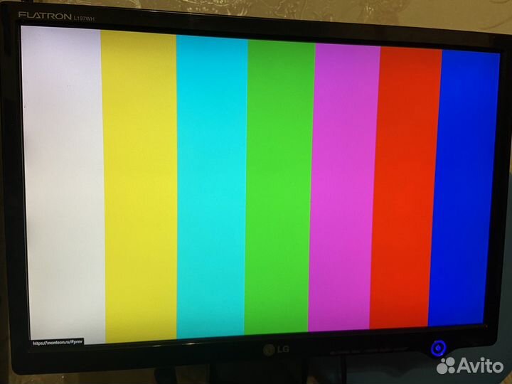 Монитор LG L197WH