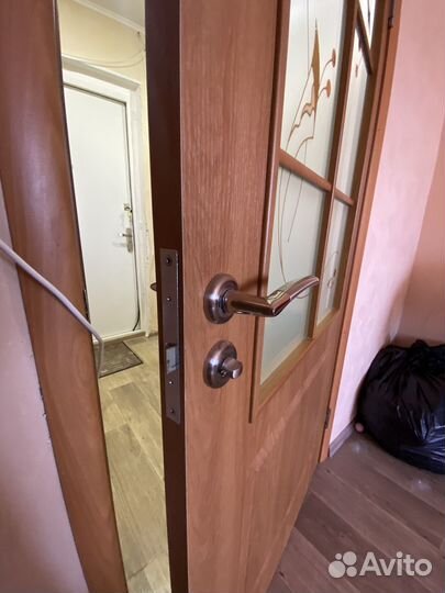 Дверь межкомнатная со стеклом бу