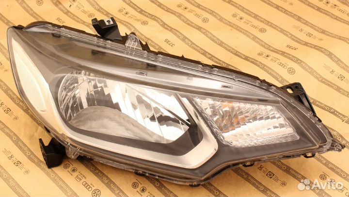 Фара правая honda jazz 4 IV 15-18