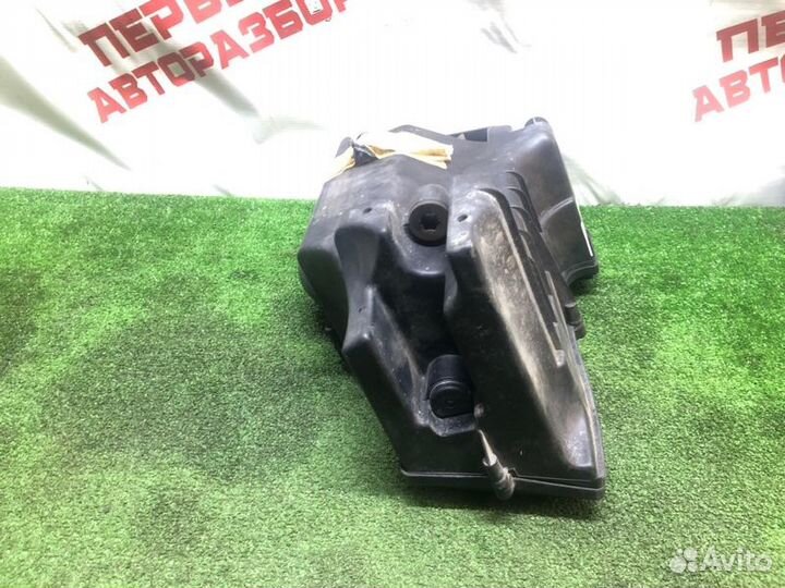 Корпус воздушного фильтра Mercedes-Benz A-Class