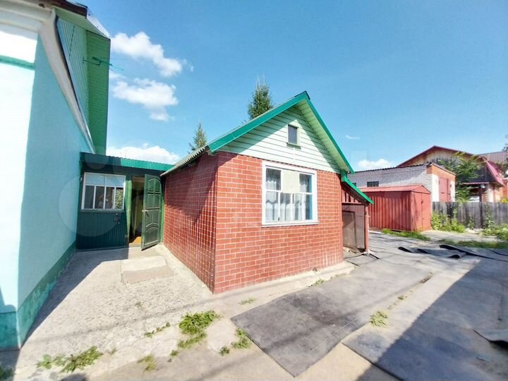 Дом 52,5 м² на участке 10,2 сот.