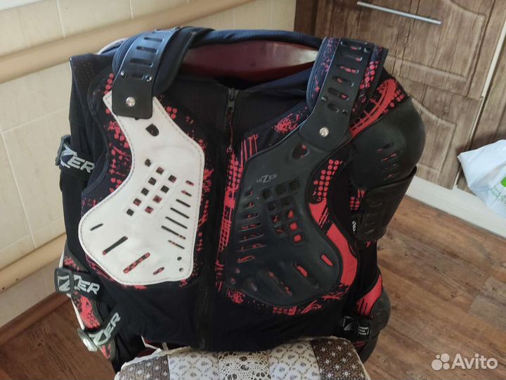 Защитная черепаха hizer