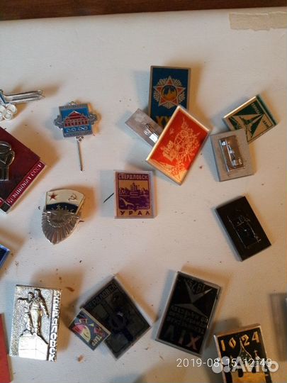 Колекция значков - остатки