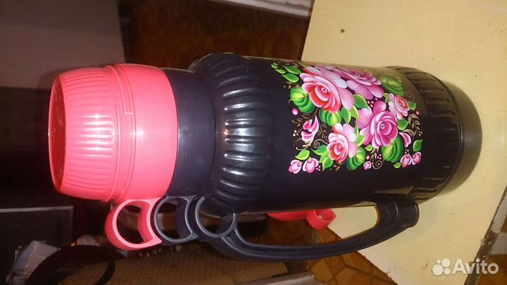 Термос новый 1,8л