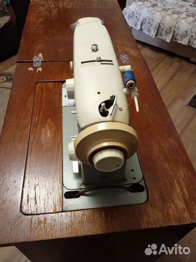 Швейная машина Veritas