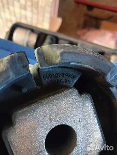 Подушка заднего родрамника