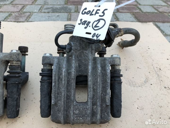 Суппорта задние на VW Golf 5