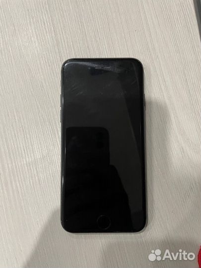 iPhone 7, 32 ГБ