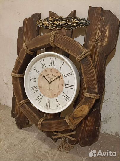 Часы из массива дерева для дома, беседки, бани