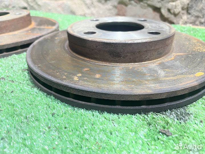 Тормозные передние диски для Ауди 80 b4