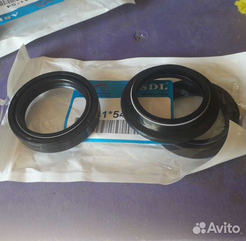 Сальники, пыльники для вилки на чопер, круизёр