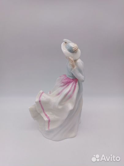 Фигура Royal Doulton Veronica высота 22 см 1989