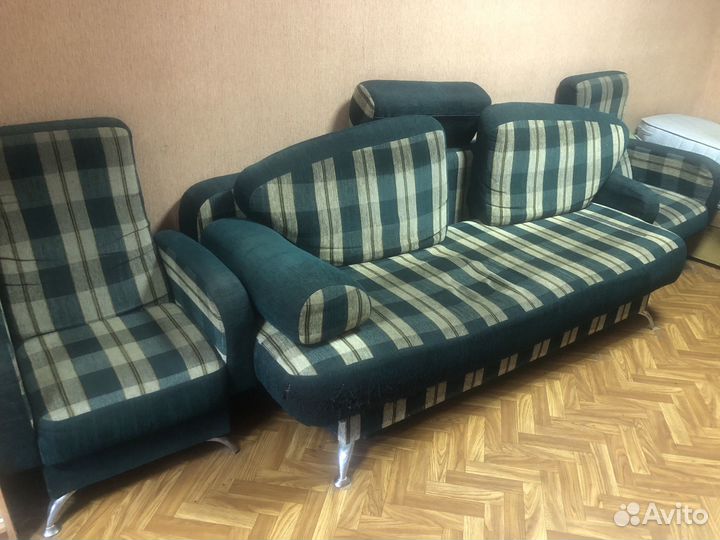 Диван