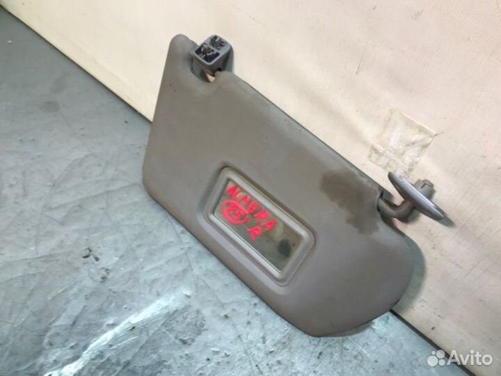 Козырек солнцезащитный правый Nissan Almera N16