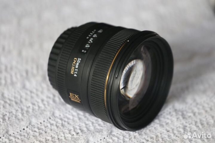 Sigma 50mm F/1.4 EX