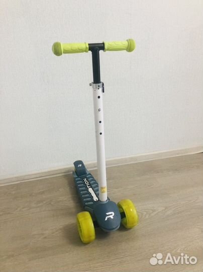 Самокат детский reaction