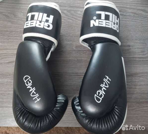 Боксерские перчатки Green hill hamed