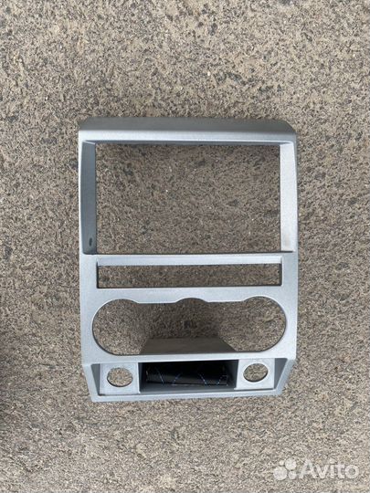 Заводская рамка магнитолы газель