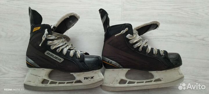 Хоккейные коньки bauer