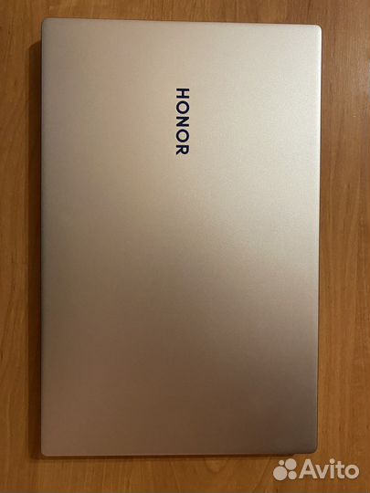 Honor MagicBook 15 AMD