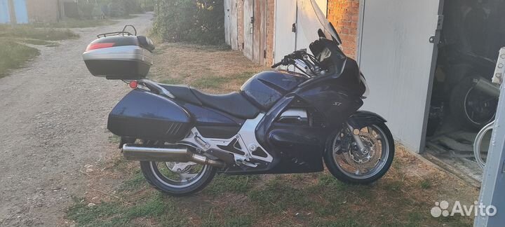 Honda st1300