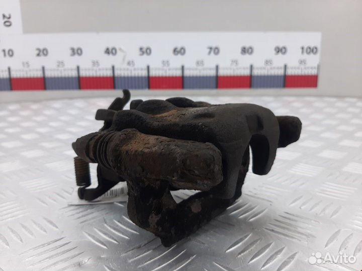 Суппорт задний правый для Ford Focus 1 1478337