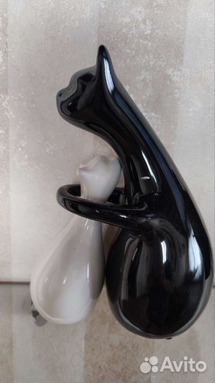 Статуэтка кошки фарфор