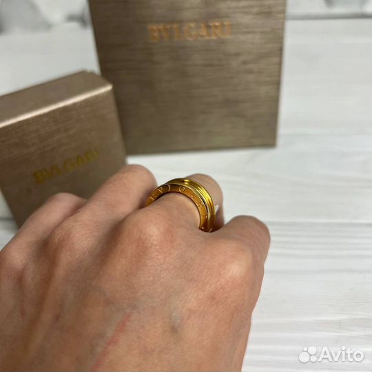 Кольцо bulgari в золотом цвете