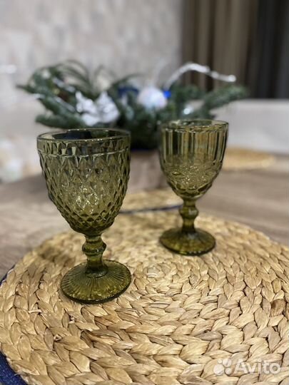 Бокалы из цветного стекла