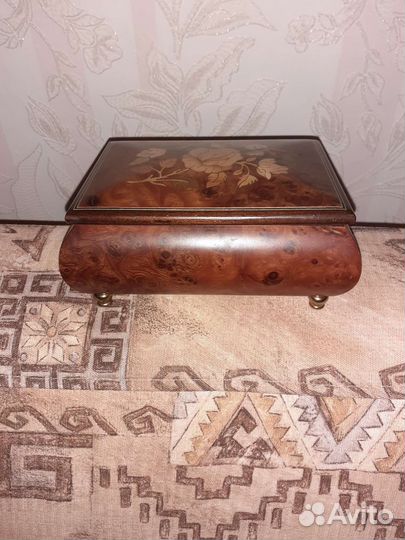Музыкальная шкатулка,для Украшений,Швейцар,Дерево